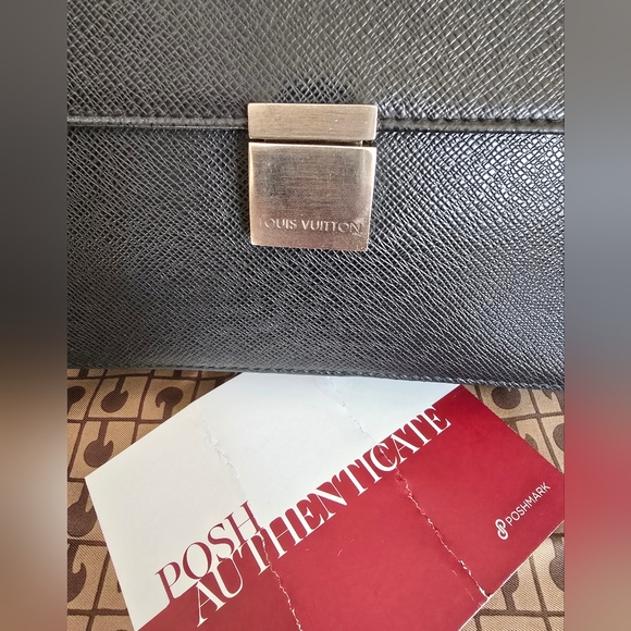 Authentic Louis Vuitton Saffiano Leather Portfolio Clutch Bag - Picture 1 of 16